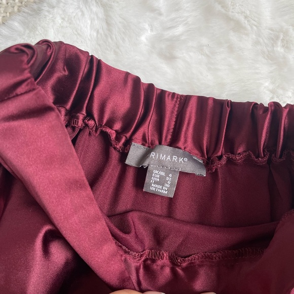 Primark silk like midi flowy skirt in dark cherry / burgundy size 4 - Picture 2 of 6